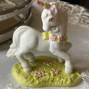 1982‎ Wallace Berrie Porcelain Unicorn Figurine Vintage